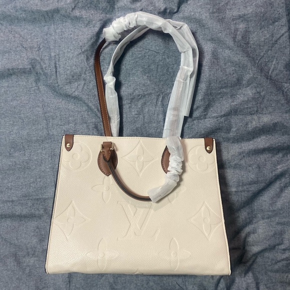 Brand new Bundle - purse with matching wallet - Picture 3 of 8